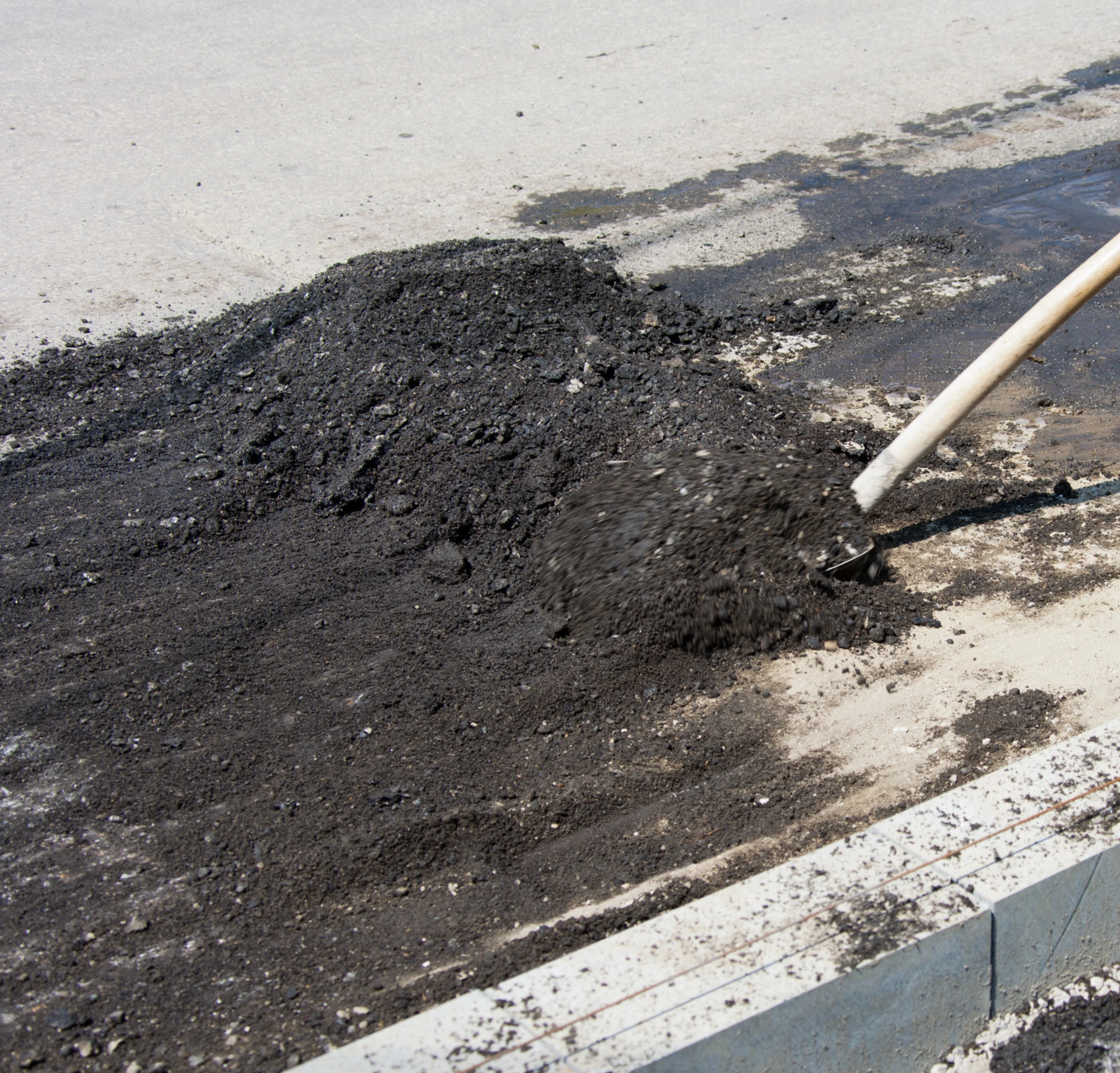 Precision asphalt milling for a large Tampa parking lot by Florida Asphalt Solutions
